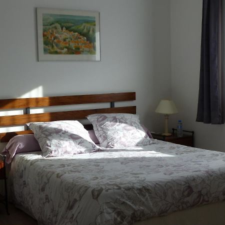 Les Enselmes Bed & Breakfast Montagnieu  Bagian luar foto